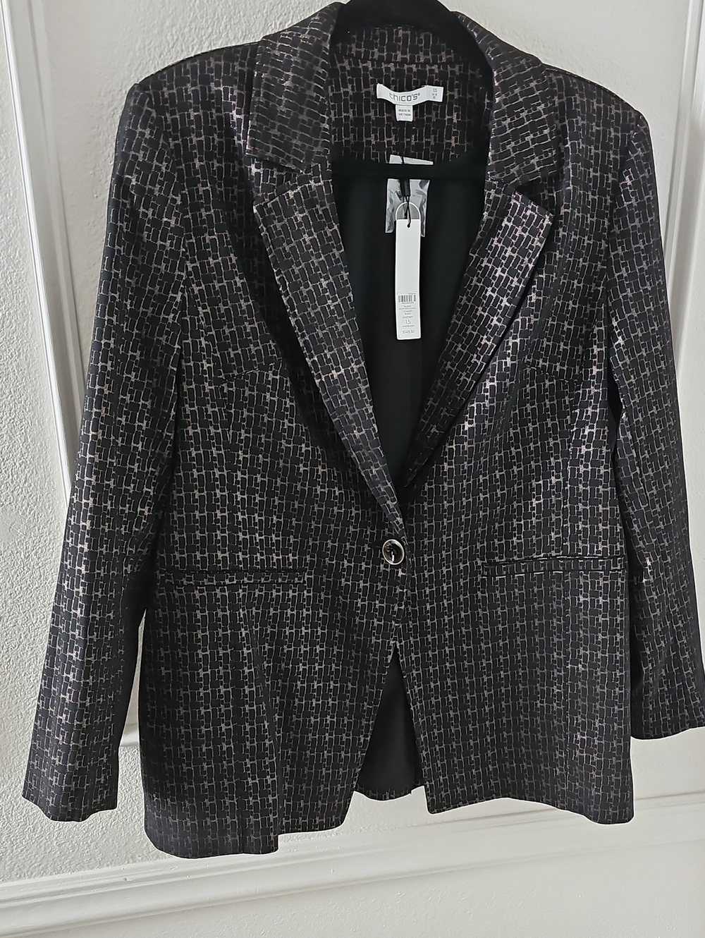 CHICO'S ONE BUTTON BLAZER